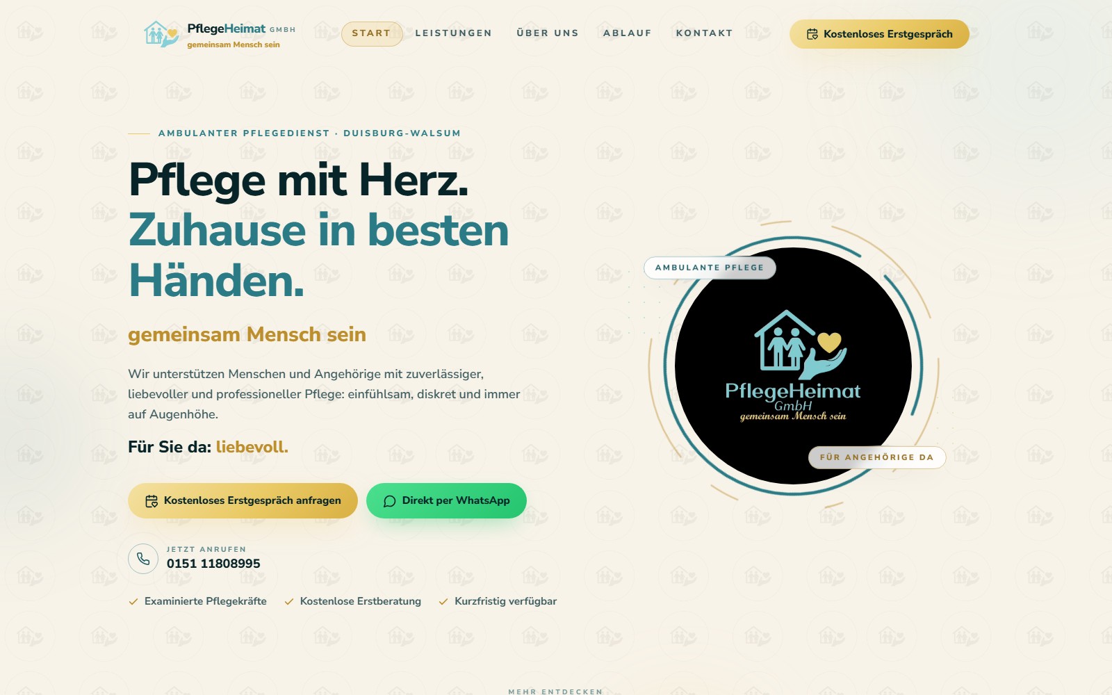 Startseite der PflegeHeimat GmbH: helles Design in Creme und Gold mit der Zeile „Pflege mit Herz. Zuhause in besten Händen.“